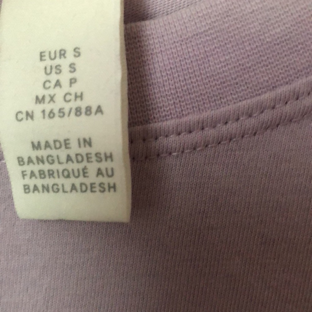 H&M Muscle Tshirt - Picture 3 of 3